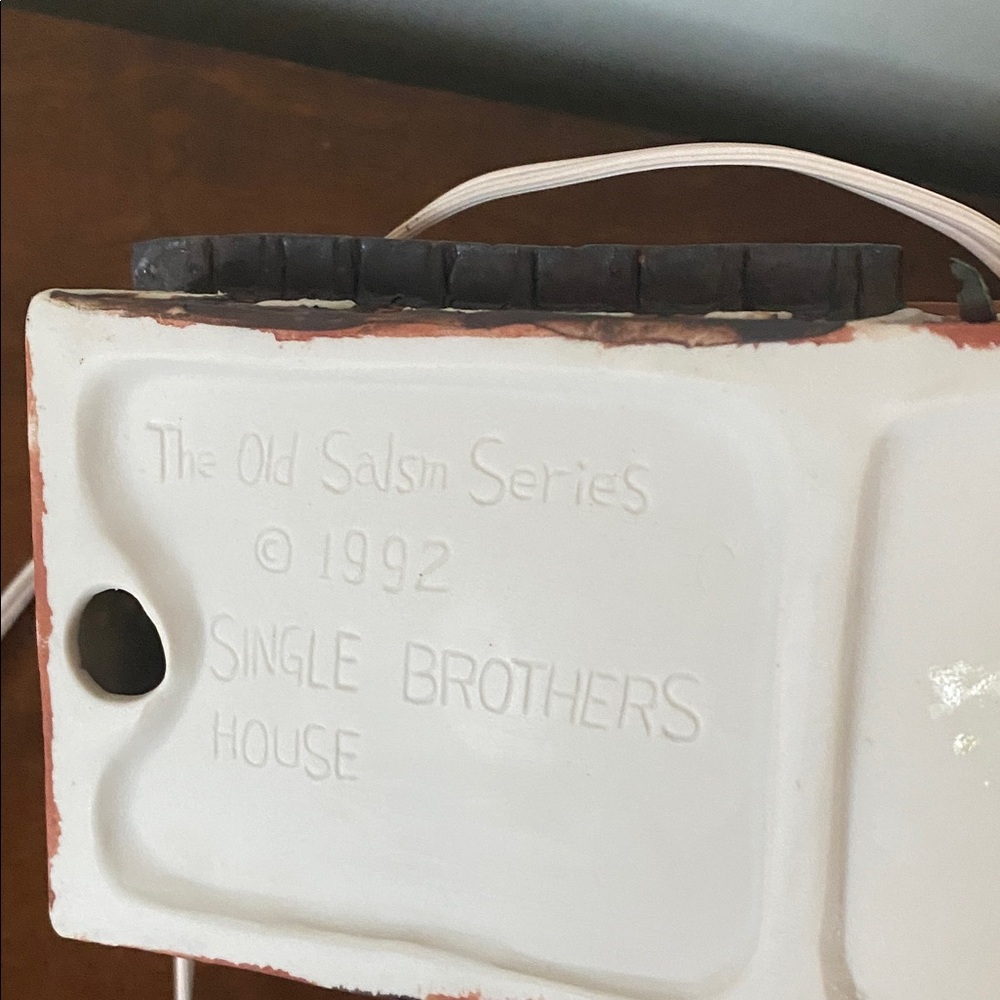 Single Brothers House Old Salem Series Lighted ceramic Moravian village building - Picture 4 of 4